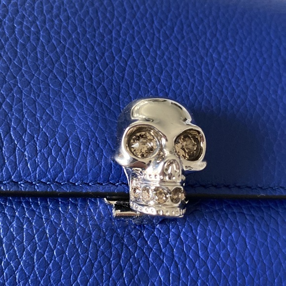 Alexander McQueen leather skull crystal eye chained crossbody bag like new - Picture 5 of 15